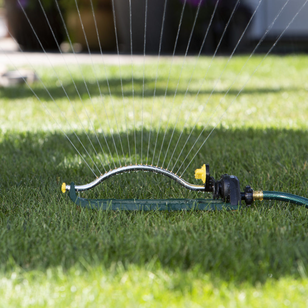 3400 sq. ft. Oscillating Sprinkler with Brass Nozzles | Melnor, Inc.